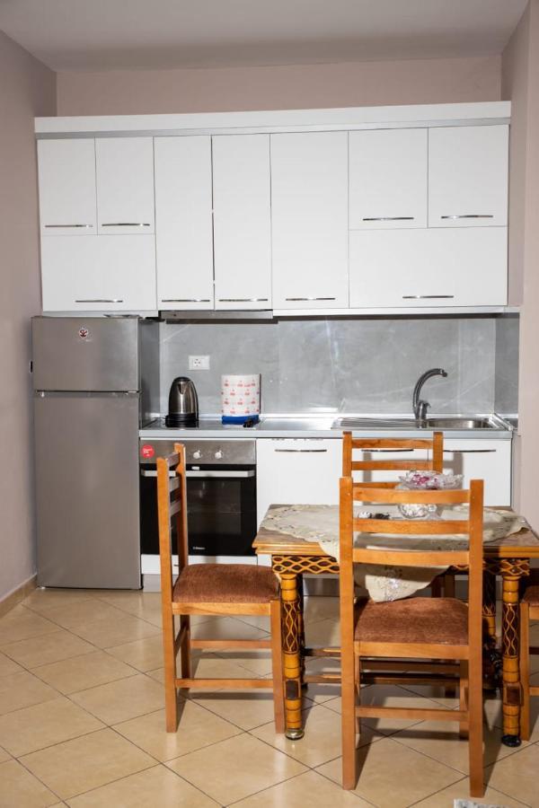Colombo'S Apartment Wlora Zewnętrze zdjęcie