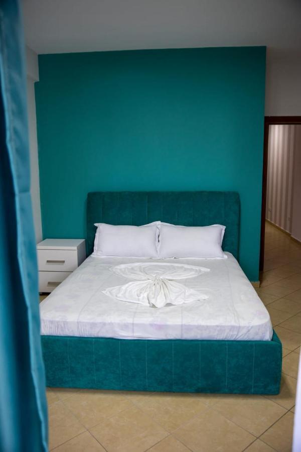 Colombo'S Apartment Wlora Zewnętrze zdjęcie