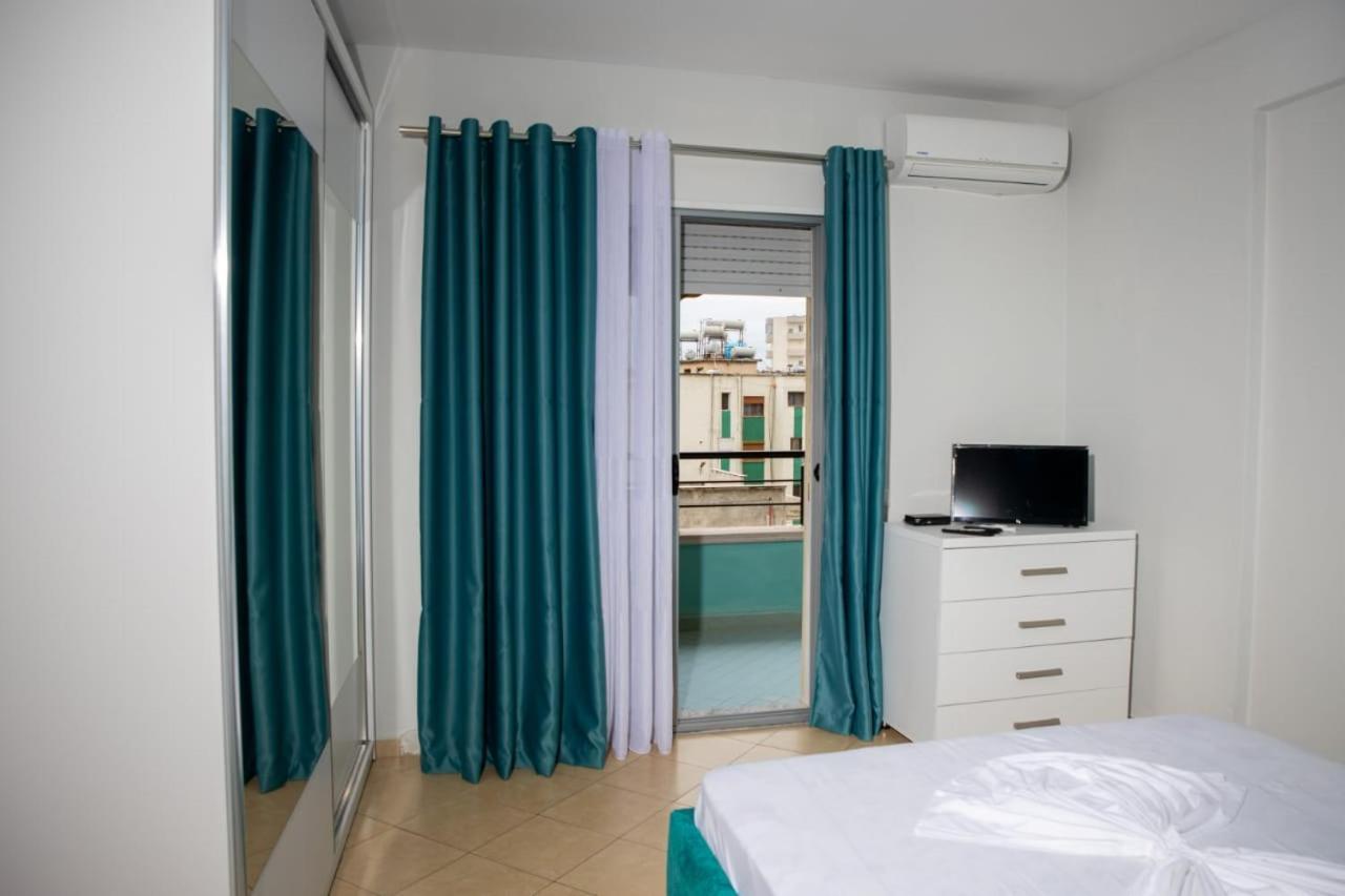Colombo'S Apartment Wlora Zewnętrze zdjęcie